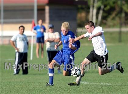 Thumbnail 3 in Monroe-Woodbury vs. Goshen Central photogallery.