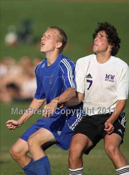 Thumbnail 3 in Monroe-Woodbury vs. Goshen Central photogallery.