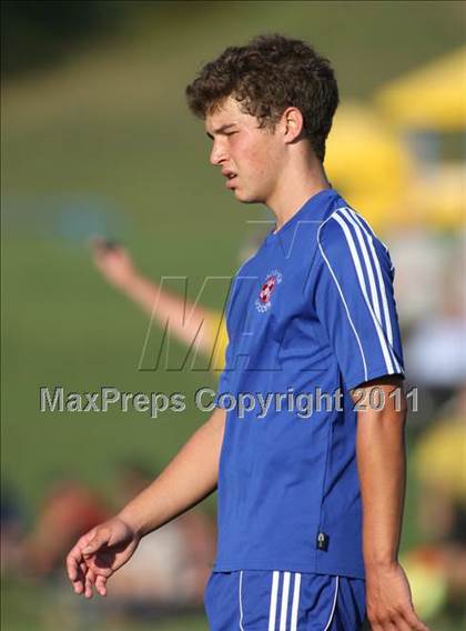 Thumbnail 1 in Monroe-Woodbury vs. Goshen Central photogallery.