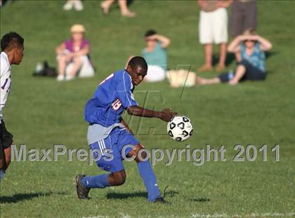 Thumbnail 2 in Monroe-Woodbury vs. Goshen Central photogallery.