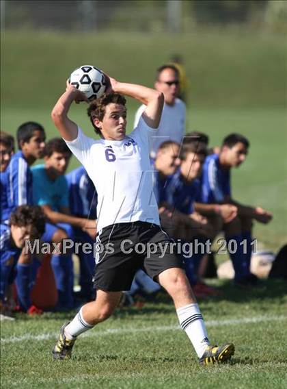 Thumbnail 2 in Monroe-Woodbury vs. Goshen Central photogallery.