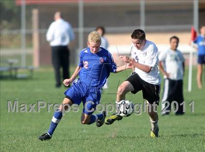 Thumbnail 1 in Monroe-Woodbury vs. Goshen Central photogallery.