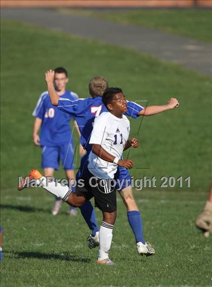 Thumbnail 1 in Monroe-Woodbury vs. Goshen Central photogallery.
