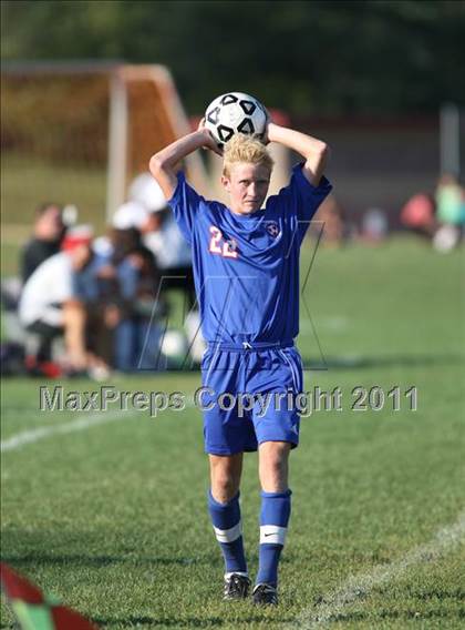 Thumbnail 3 in Monroe-Woodbury vs. Goshen Central photogallery.