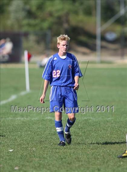 Thumbnail 3 in Monroe-Woodbury vs. Goshen Central photogallery.