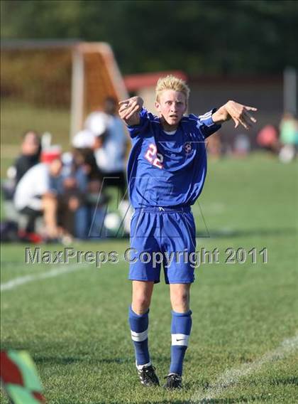 Thumbnail 1 in Monroe-Woodbury vs. Goshen Central photogallery.