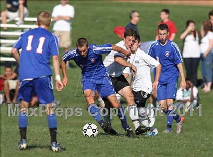 Thumbnail 3 in Monroe-Woodbury vs. Goshen Central photogallery.