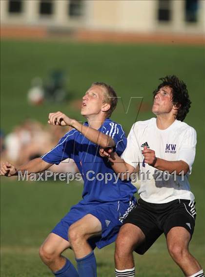 Thumbnail 1 in Monroe-Woodbury vs. Goshen Central photogallery.