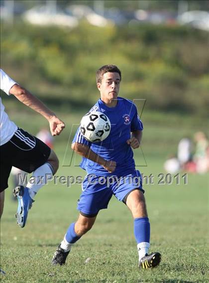 Thumbnail 2 in Monroe-Woodbury vs. Goshen Central photogallery.