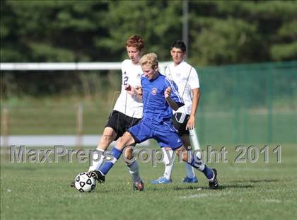 Thumbnail 1 in Monroe-Woodbury vs. Goshen Central photogallery.