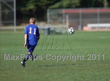 Thumbnail 2 in Monroe-Woodbury vs. Goshen Central photogallery.