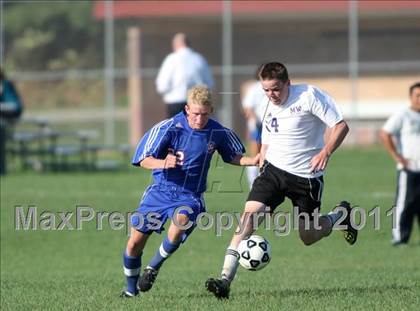 Thumbnail 2 in Monroe-Woodbury vs. Goshen Central photogallery.