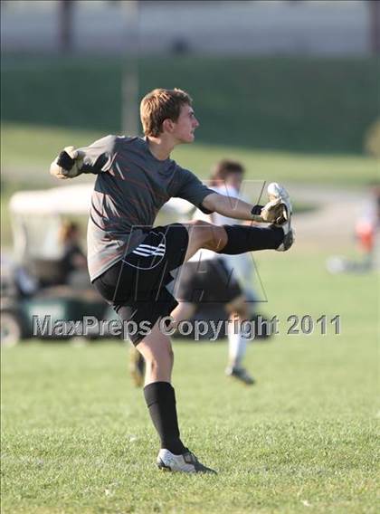 Thumbnail 2 in Monroe-Woodbury vs. Goshen Central photogallery.