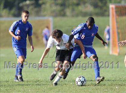 Thumbnail 2 in Monroe-Woodbury vs. Goshen Central photogallery.