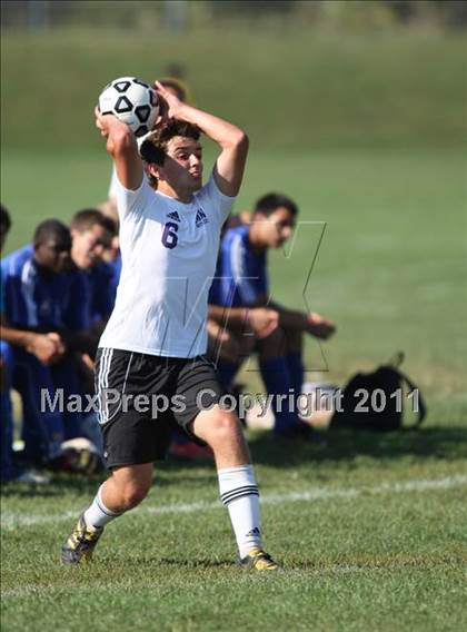 Thumbnail 2 in Monroe-Woodbury vs. Goshen Central photogallery.