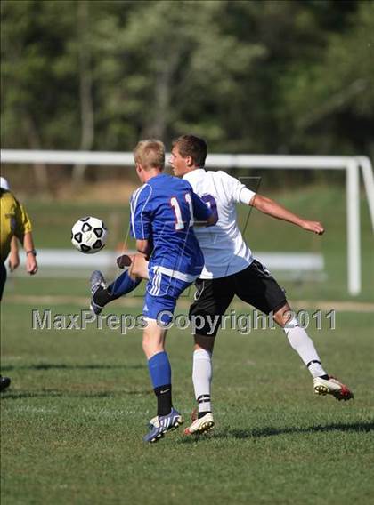 Thumbnail 1 in Monroe-Woodbury vs. Goshen Central photogallery.