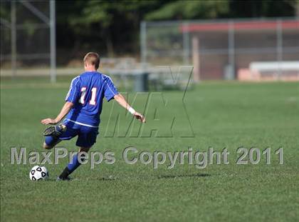 Thumbnail 1 in Monroe-Woodbury vs. Goshen Central photogallery.