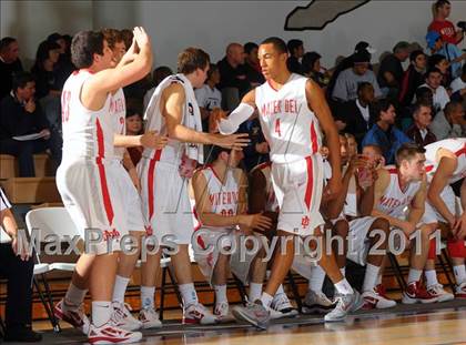 Thumbnail 1 in Mater Dei vs. Dorsey (MaxPreps Holiday Classic) photogallery.
