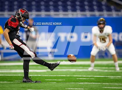 Thumbnail 2 in Bishop Foley vs. Cardinal Mooney Catholic (CHSL Championship) photogallery.