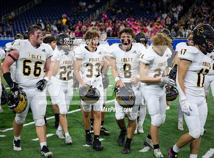 Thumbnail 3 in Bishop Foley vs. Cardinal Mooney Catholic (CHSL Championship) photogallery.