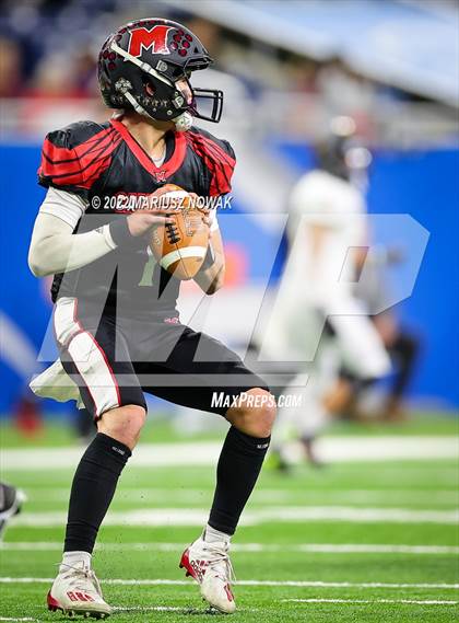 Thumbnail 3 in Bishop Foley vs. Cardinal Mooney Catholic (CHSL Championship) photogallery.