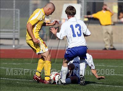 Thumbnail 3 in Santa Margarita vs Cathedral Catholic (CIF SoCal Regional D2 Final) photogallery.