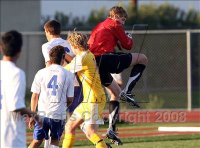 Thumbnail 2 in Santa Margarita vs Cathedral Catholic (CIF SoCal Regional D2 Final) photogallery.