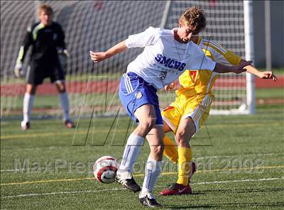 Thumbnail 2 in Santa Margarita vs Cathedral Catholic (CIF SoCal Regional D2 Final) photogallery.