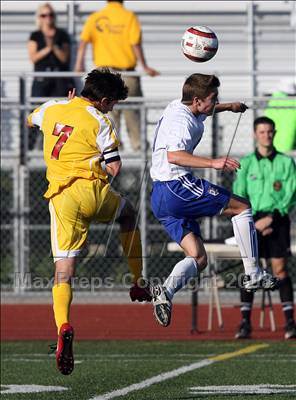 Thumbnail 2 in Santa Margarita vs Cathedral Catholic (CIF SoCal Regional D2 Final) photogallery.