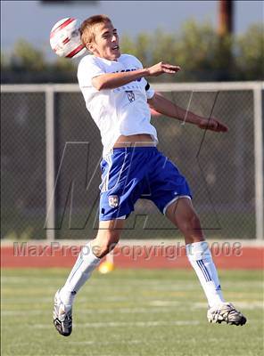 Thumbnail 2 in Santa Margarita vs Cathedral Catholic (CIF SoCal Regional D2 Final) photogallery.