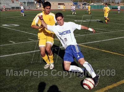 Thumbnail 2 in Santa Margarita vs Cathedral Catholic (CIF SoCal Regional D2 Final) photogallery.