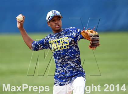 Thumbnail 3 in Valhalla @ North Salem (Section 1 Class B Semifinal) photogallery.