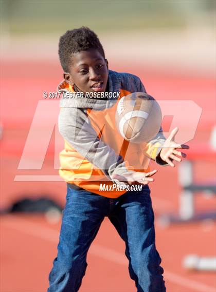 Thumbnail 1 in Refugio vs. Thorndale (UIL 2A Area Playoffs) photogallery.