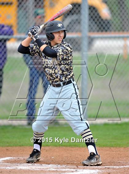 Thumbnail 2 in Pittsburg vs Bonham (Celina Tournament) photogallery.