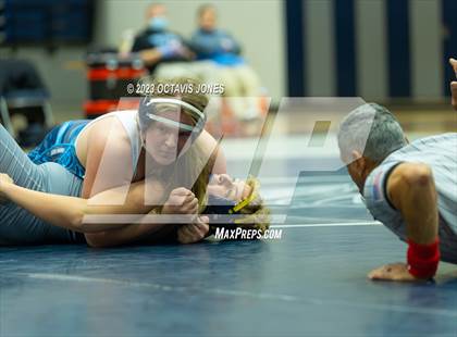 Thumbnail 3 in Charles J. Colgan Quad Meet photogallery.