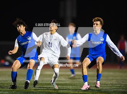 Thumbnail 3 in La Jolla Country Day vs. Central photogallery.