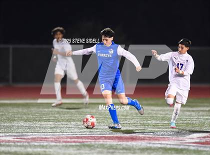 Thumbnail 3 in La Jolla Country Day vs. Central photogallery.