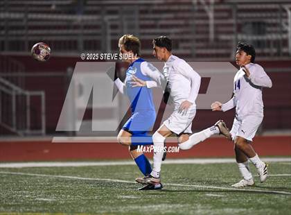 Thumbnail 2 in La Jolla Country Day vs. Central photogallery.