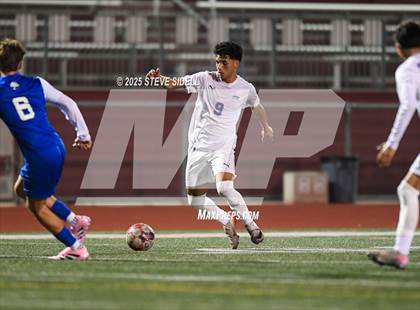 Thumbnail 3 in La Jolla Country Day vs. Central photogallery.