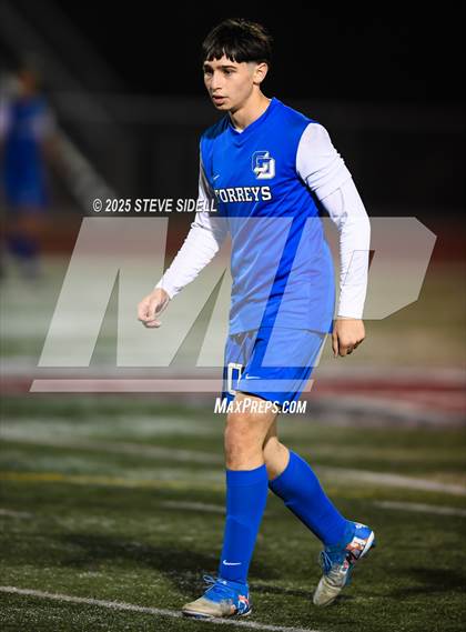 Thumbnail 2 in La Jolla Country Day vs. Central photogallery.