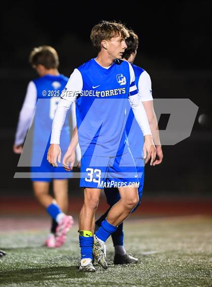 Thumbnail 3 in La Jolla Country Day vs. Central photogallery.