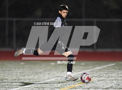 Thumbnail 1 in La Jolla Country Day vs. Central photogallery.