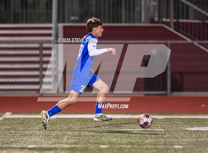 Thumbnail 1 in La Jolla Country Day vs. Central photogallery.