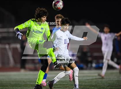 Thumbnail 1 in La Jolla Country Day vs. Central photogallery.