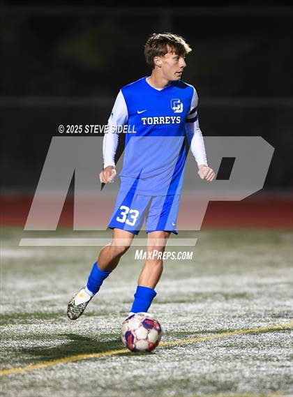 Thumbnail 3 in La Jolla Country Day vs. Central photogallery.