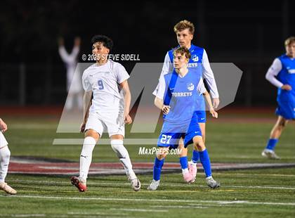 Thumbnail 2 in La Jolla Country Day vs. Central photogallery.