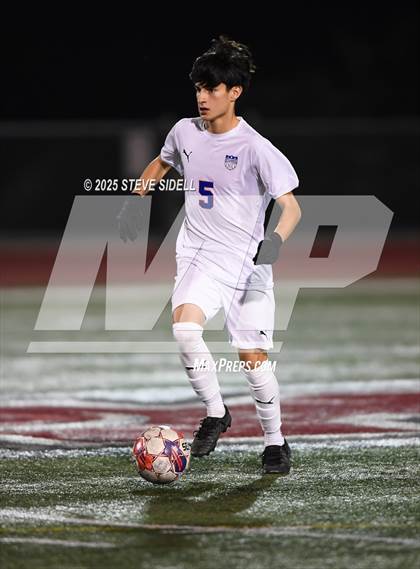 Thumbnail 3 in La Jolla Country Day vs. Central photogallery.