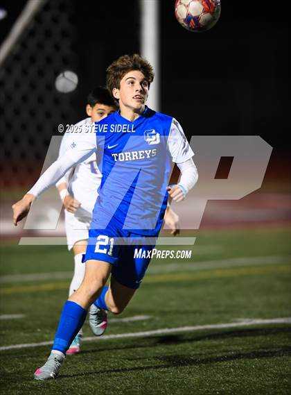 Thumbnail 3 in La Jolla Country Day vs. Central photogallery.