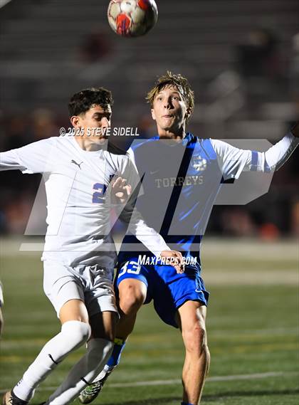 Thumbnail 1 in La Jolla Country Day vs. Central photogallery.