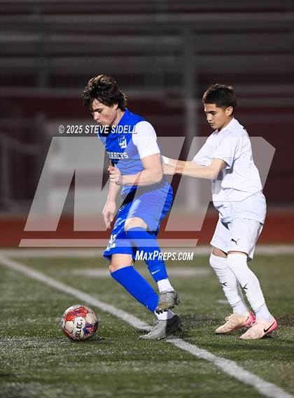 Thumbnail 3 in La Jolla Country Day vs. Central photogallery.